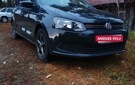 Volkswagen Polo VI (EU Market), 2015 год, 950 000 рублей, 3 фотография