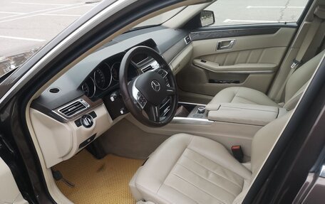 Mercedes-Benz E-Класс, 2015 год, 1 950 000 рублей, 9 фотография