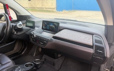 BMW i3 I01 рестайлинг, 2016 год, 1 950 000 рублей, 19 фотография