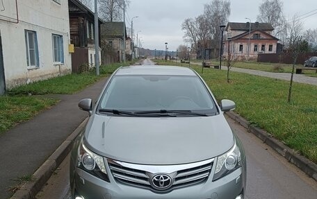 Toyota Avensis III рестайлинг, 2012 год, 1 480 000 рублей, 2 фотография