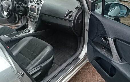 Toyota Avensis III рестайлинг, 2012 год, 1 480 000 рублей, 36 фотография