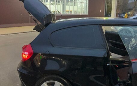 BMW 1 серия, 2008 год, 900 000 рублей, 8 фотография