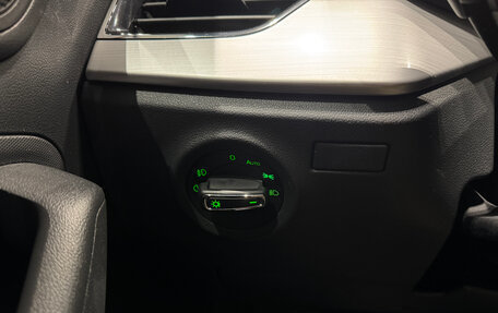 Skoda Rapid II, 2021 год, 1 850 000 рублей, 14 фотография