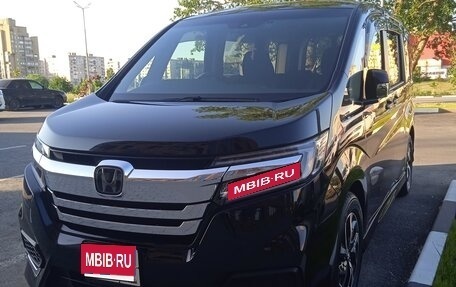 Honda Stepwgn IV, 2020 год, 2 850 000 рублей, 1 фотография