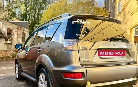 Mitsubishi Outlander III рестайлинг 3, 2011 год, 1 200 000 рублей, 4 фотография