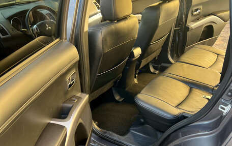 Mitsubishi Outlander III рестайлинг 3, 2011 год, 1 200 000 рублей, 20 фотография