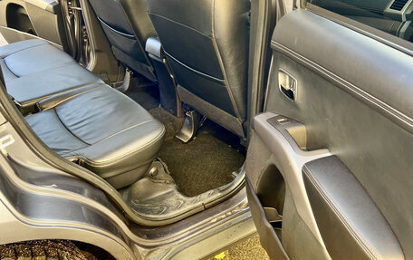 Mitsubishi Outlander III рестайлинг 3, 2011 год, 1 200 000 рублей, 21 фотография