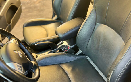 Mitsubishi Outlander III рестайлинг 3, 2011 год, 1 200 000 рублей, 19 фотография