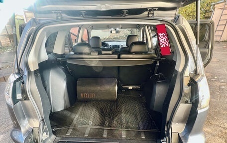 Mitsubishi Outlander III рестайлинг 3, 2011 год, 1 200 000 рублей, 15 фотография