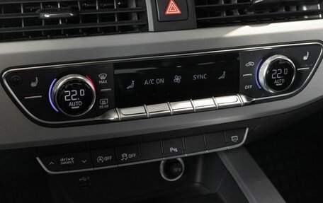 Audi A4, 2019 год, 2 999 000 рублей, 6 фотография