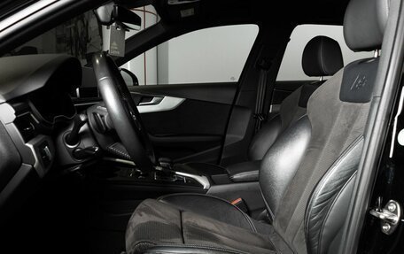 Audi A4, 2019 год, 2 999 000 рублей, 14 фотография