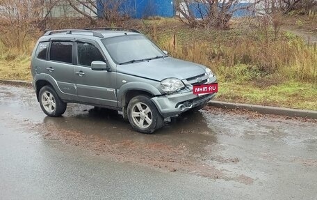 Chevrolet Niva I рестайлинг, 2015 год, 400 000 рублей, 3 фотография
