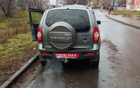 Chevrolet Niva I рестайлинг, 2015 год, 400 000 рублей, 10 фотография