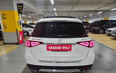 Mercedes-Benz GLE, 2022 год, 5 900 000 рублей, 5 фотография