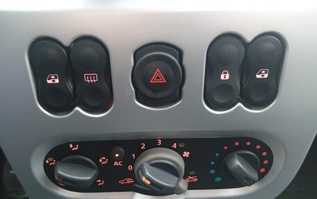 Renault Sandero I, 2011 год, 690 000 рублей, 20 фотография