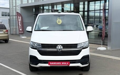 Volkswagen Caravelle T6 рестайлинг, 2020 год, 3 928 000 рублей, 2 фотография