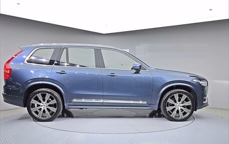Volvo XC90 II рестайлинг, 2022 год, 4 800 000 рублей, 5 фотография