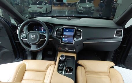 Volvo XC90 II рестайлинг, 2022 год, 4 800 000 рублей, 11 фотография