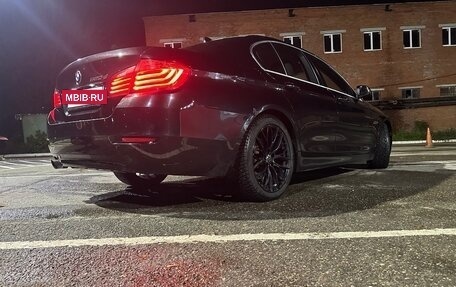 BMW 5 серия, 2014 год, 2 000 000 рублей, 3 фотография