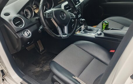 Mercedes-Benz C-Класс, 2011 год, 1 400 000 рублей, 5 фотография