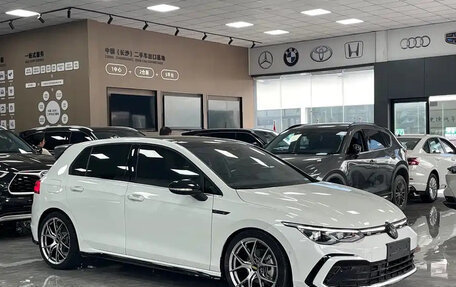 Volkswagen Golf VIII, 2021 год, 1 642 027 рублей, 4 фотография