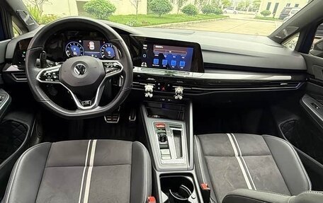 Volkswagen Golf VIII, 2021 год, 1 380 155 рублей, 7 фотография