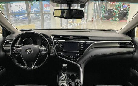 Toyota Camry, 2019 год, 2 110 000 рублей, 11 фотография