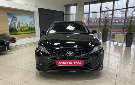 Toyota Camry, 2019 год, 2 110 000 рублей, 2 фотография