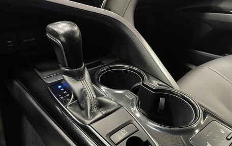 Toyota Camry, 2019 год, 2 110 000 рублей, 16 фотография