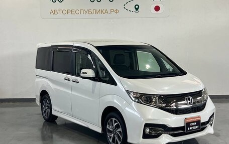 Honda Stepwgn IV, 2016 год, 1 897 000 рублей, 7 фотография
