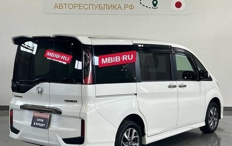 Honda Stepwgn IV, 2016 год, 1 897 000 рублей, 9 фотография