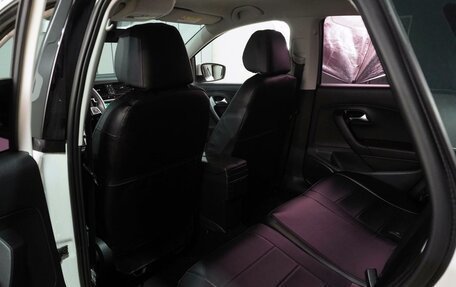 Volkswagen Polo VI (EU Market), 2013 год, 909 000 рублей, 11 фотография