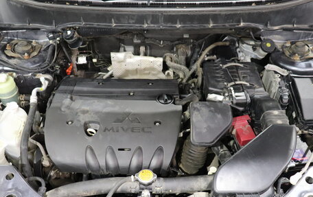 Mitsubishi Outlander III рестайлинг 3, 2011 год, 1 140 000 рублей, 9 фотография