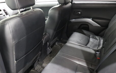 Mitsubishi Outlander III рестайлинг 3, 2011 год, 1 140 000 рублей, 17 фотография