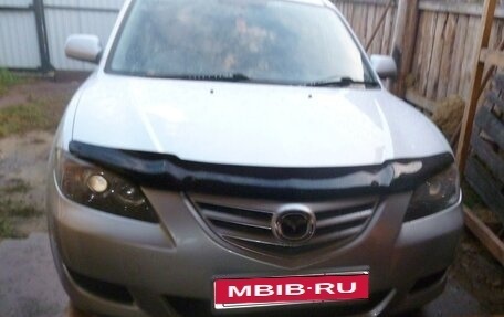 Mazda Axela, 2004 год, 570 000 рублей, 1 фотография