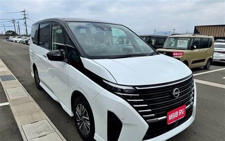 Nissan Serena, 2022 год, 2 200 000 рублей, 1 фотография
