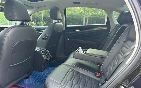 Volkswagen Passat B8 рестайлинг, 2021 год, 2 000 000 рублей, 8 фотография