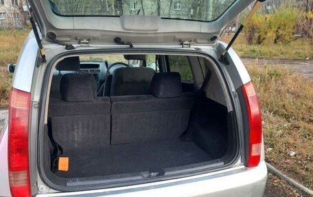 Toyota Opa I рестайлинг, 2001 год, 600 000 рублей, 5 фотография