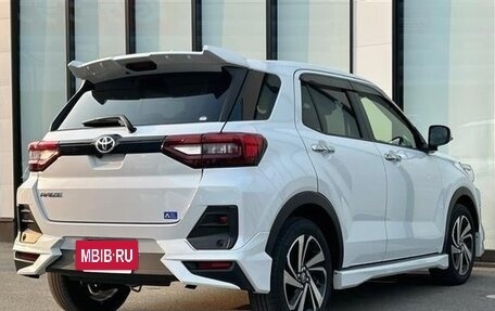 Toyota Raize I, 2022 год, 1 300 000 рублей, 4 фотография