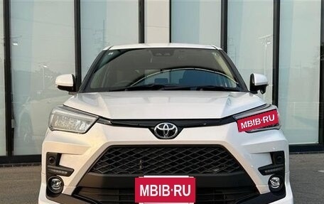 Toyota Raize I, 2022 год, 1 300 000 рублей, 2 фотография