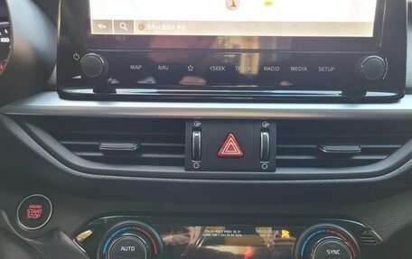 KIA K3, 2022 год, 1 800 000 рублей, 10 фотография