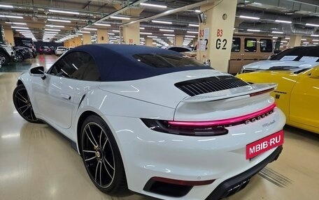 Porsche 911, 2021 год, 18 588 000 рублей, 2 фотография