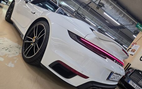 Porsche 911, 2021 год, 18 588 000 рублей, 16 фотография