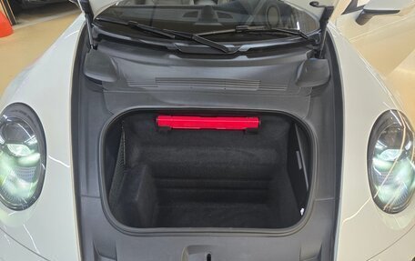 Porsche 911, 2021 год, 18 588 000 рублей, 17 фотография