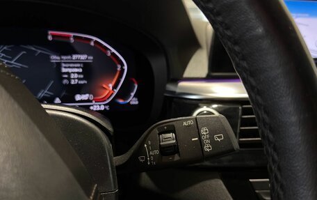 BMW 5 серия, 2019 год, 2 400 000 рублей, 30 фотография