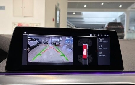 BMW 5 серия, 2019 год, 2 400 000 рублей, 32 фотография