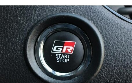 Toyota C-HR I рестайлинг, 2020 год, 1 735 000 рублей, 5 фотография