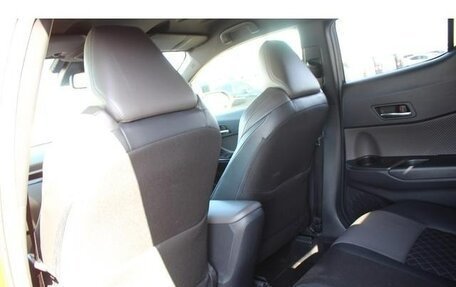 Toyota C-HR I рестайлинг, 2020 год, 1 735 000 рублей, 19 фотография