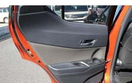 Toyota C-HR I рестайлинг, 2020 год, 1 735 000 рублей, 18 фотография