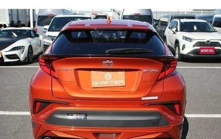 Toyota C-HR I рестайлинг, 2020 год, 1 735 000 рублей, 10 фотография